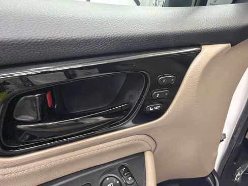 Used 2022 Honda Odyssey Touring image 12