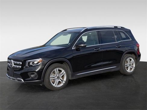Used 2023 Mercedes-Benz GLB 250 4MATIC image 4