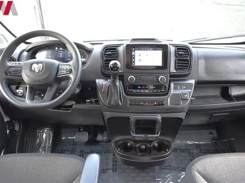Used 2025 RAM ProMaster 2500 w/ U-Haul Equipment Group FWD image 12