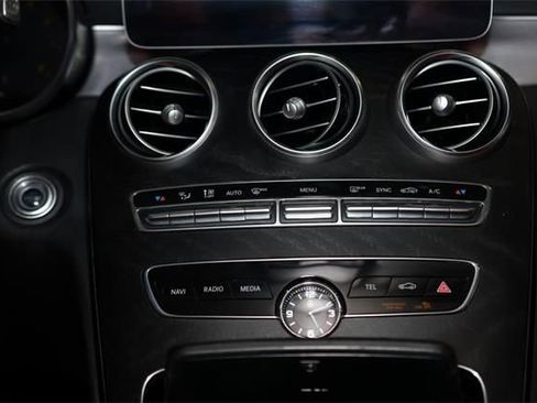 Used 2021 Mercedes-Benz C 300 Cabriolet image 39