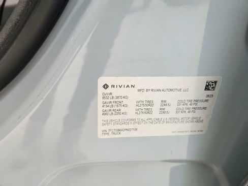 Used 2023 Rivian R1T Adventure image 61