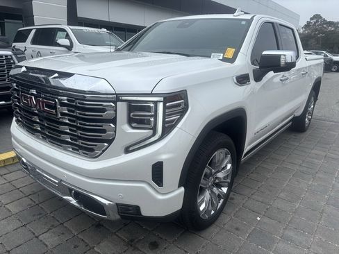 Used 2025 GMC Sierra 1500 Denali image 7