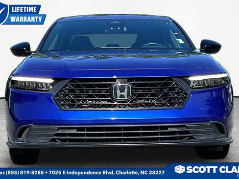 Used 2024 Honda Accord Sport image 2