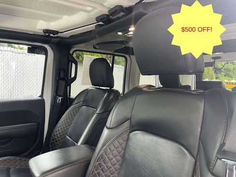 Used 2021 Jeep Wrangler Unlimited Sahara AWD/4WD image 19