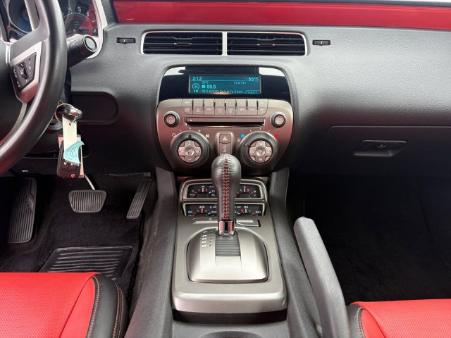 Used 2010 Chevrolet Camaro SS w/ RS Package RWD image 11