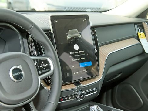 New 2026 Volvo XC60 B5 Ultra w/ Protection Package Premier image 13