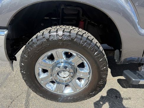 Used 2016 Ford F250 Lariat w/ Chrome Package image 6