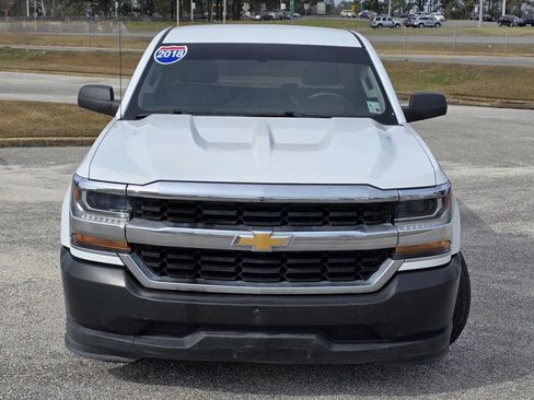 Used 2018 Chevrolet Silverado 1500 W/T w/ Trailering Package image 2