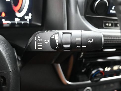 Used 2021 Nissan Rogue Platinum FWD image 17