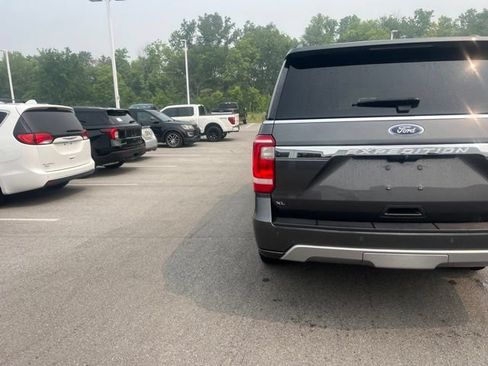 Used 2019 Ford Expedition Max XLT w/ Equipment Group 202A RWD image 4
