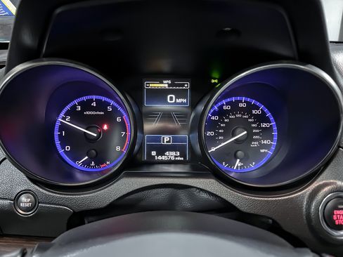 Used 2015 Subaru Legacy 2.5i Limited image 38