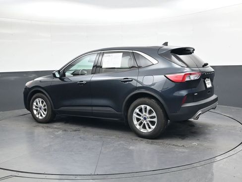 Used 2022 Ford Escape SE w/ Cold Weather Package image 7