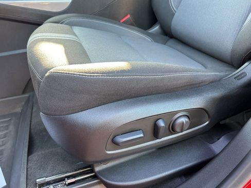 Used 2024 Chevrolet Blazer LT w/ Convenience Package image 23