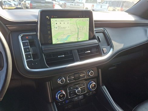 Used 2023 GMC Yukon XL AT4 image 23