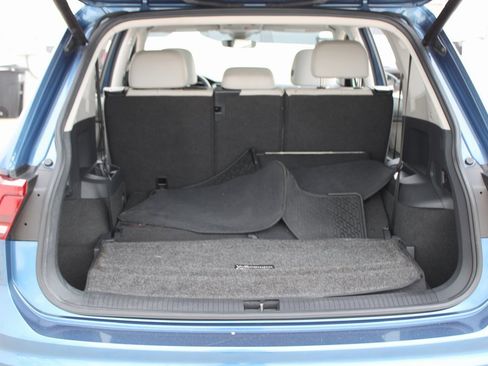 Certified 2020 Volkswagen Tiguan SEL image 29