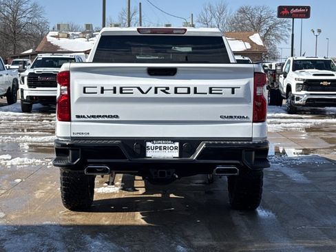 New 2026 Chevrolet Silverado 1500 Custom Trail Boss w/ LPO, Dark Essentials Package image 4