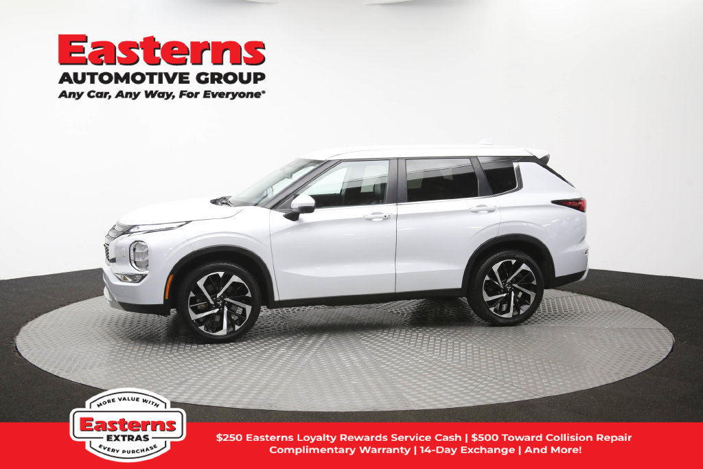 Used 2024 Mitsubishi Outlander SE AWD/4WD image 61