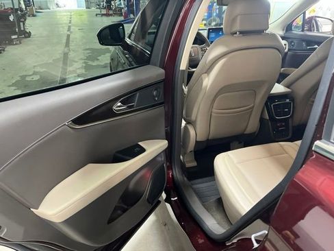 Used 2023 Lincoln Nautilus Reserve w/ Equipment Group 201A AWD/4WD image 35