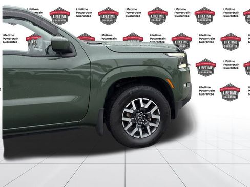 Certified 2024 Nissan Frontier SL w/ Technology Package image 8