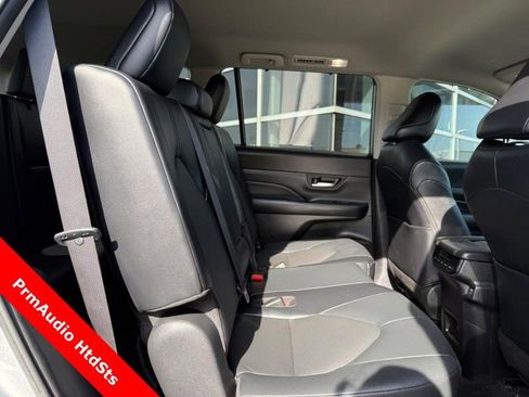 Used 2024 Toyota Grand Highlander FWD image 12