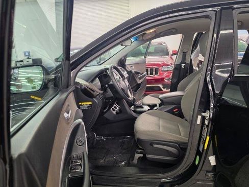 Used 2017 Hyundai Santa Fe Sport AWD/4WD image 33