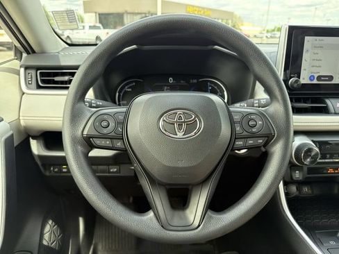 Used 2025 Toyota RAV4 XLE w/ Convenience Package AWD/4WD image 14