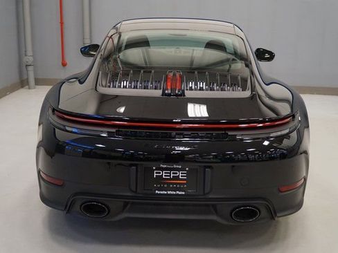 Used 2025 Porsche 911 Carrera S image 7
