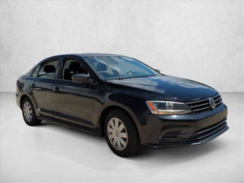 Used 2016 Volkswagen Jetta S FWD image 3