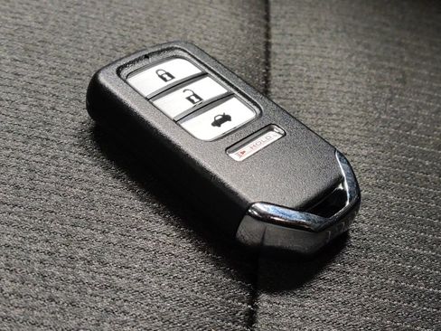 Used 2020 Honda Accord Sport image 32