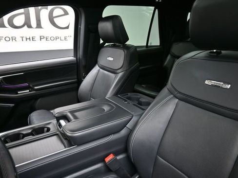 Used 2025 Ford Expedition Max Platinum w/ Stealth Appearance Package AWD/4WD image 17