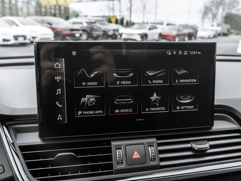 Used 2023 Audi SQ5 Prestige w/ Prestige Package AWD/4WD image 20