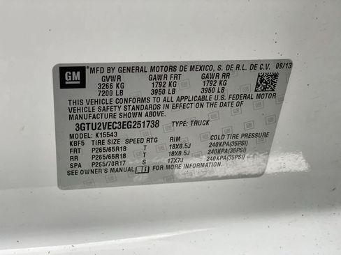 Used 2014 GMC Sierra 1500 SLT w/ Suspension Package, Off-Road AWD/4WD image 29