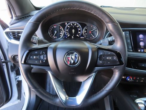 Used 2024 Buick Enclave Avenir w/ Avenir Technology Package image 21