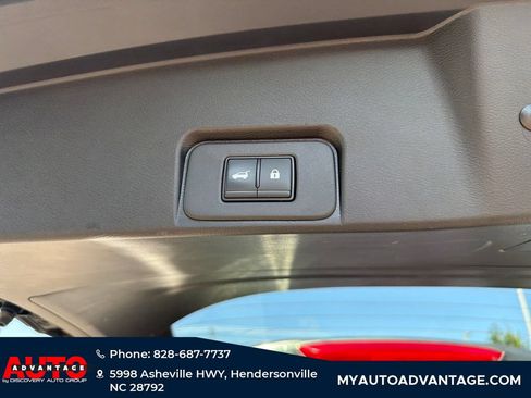 Used 2025 Nissan Rogue SV AWD/4WD image 32