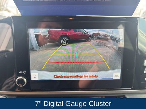 Used 2025 Toyota Camry SE image 20