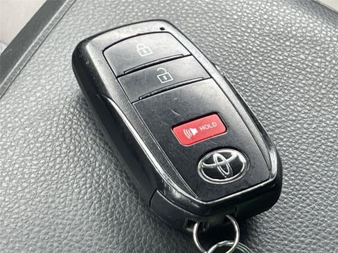 Used 2024 Toyota Tacoma TRD Sport w/ TRD Sport Upgrade Package AWD/4WD image 24
