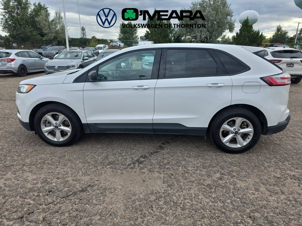 Used 2021 Ford Edge SE FWD image 2