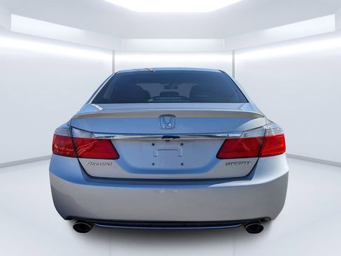 Used 2014 Honda Accord Sport image 4