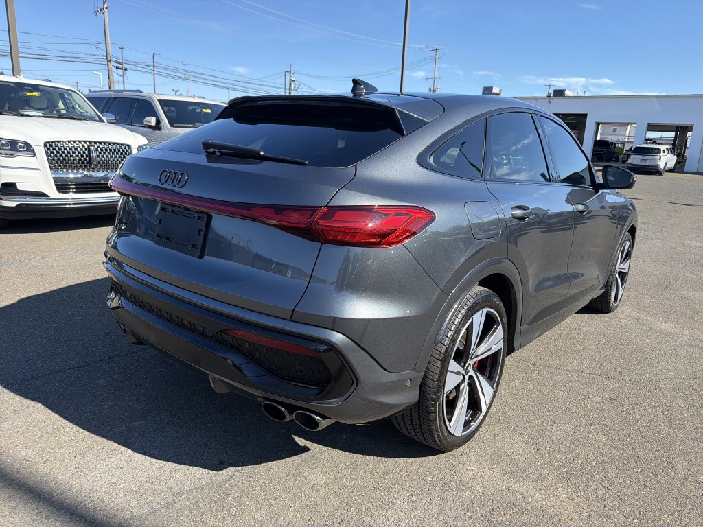 Used 2025 Audi SQ5 Prestige AWD/4WD image 6