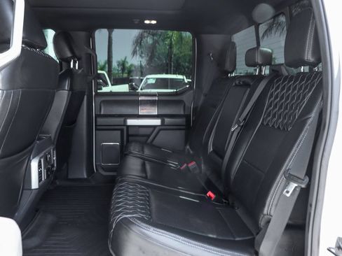 Used 2022 Ford F250 Lariat w/ Black Appearance Package AWD/4WD image 34