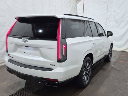 Used 2021 Cadillac Escalade Sport Platinum AWD/4WD image 3