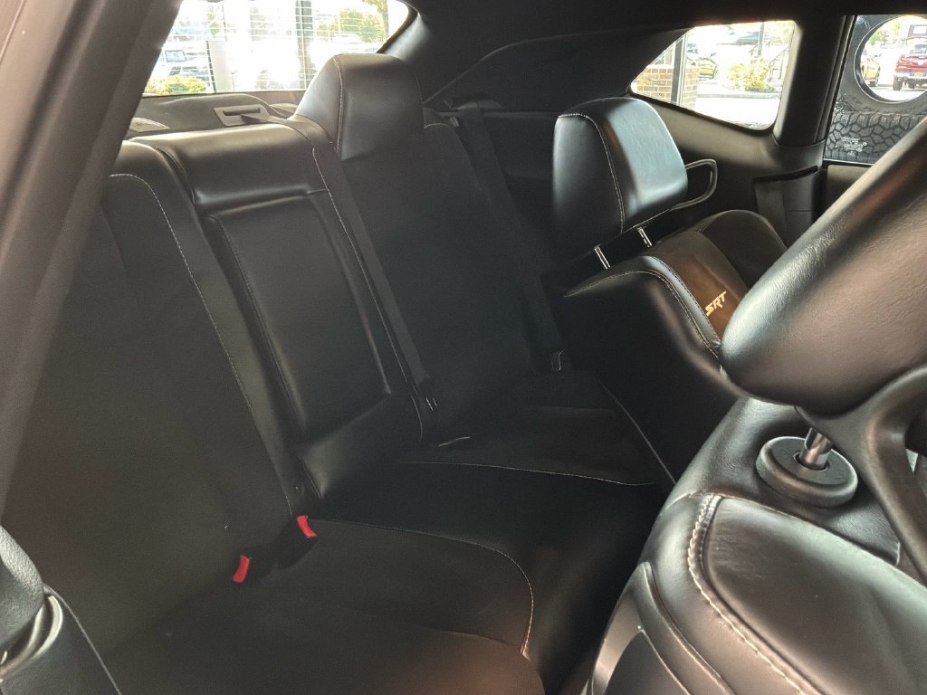 Used 2015 Dodge Challenger SRT RWD image 23