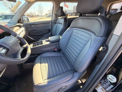 New 2026 Kia EV9 Land image 11