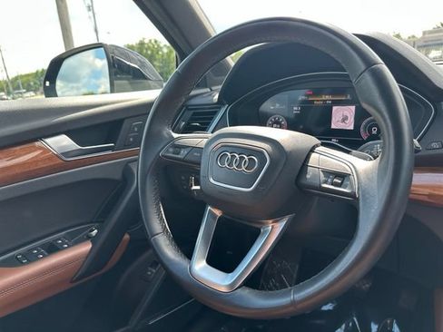Used 2022 Audi Q5 2.0T Premium Plus w/ Premium Plus Package AWD/4WD image 29