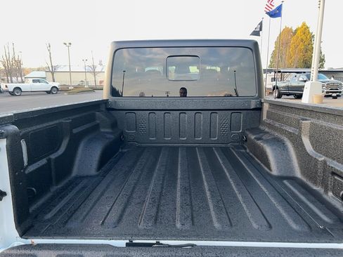 New 2026 Jeep Gladiator Sport image 14