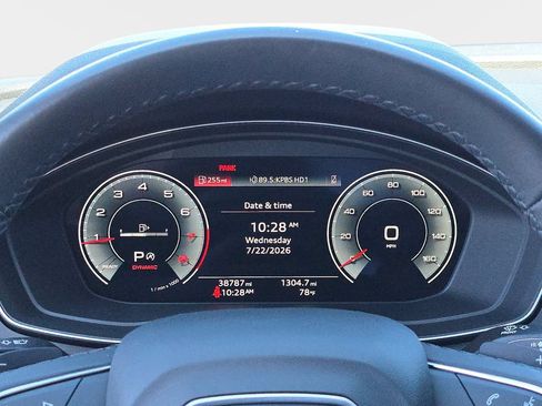 Used 2023 Audi Q5 2.0T Premium Plus w/ Premium Plus Package AWD/4WD image 25