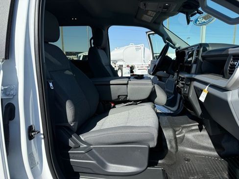 New 2026 Ford F550 4x4 Crew Cab image 14