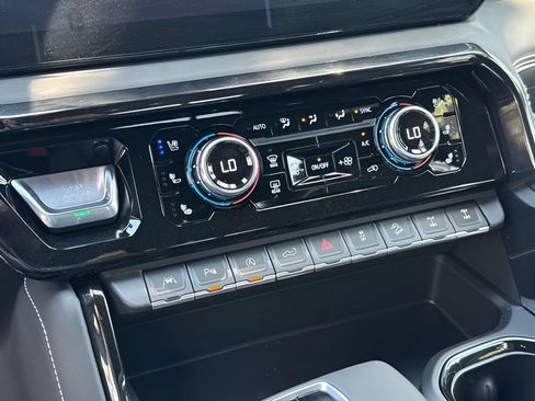 New 2026 GMC Sierra 1500 AT4X AWD/4WD image 16