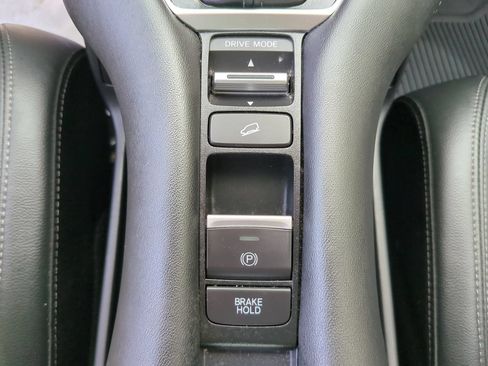 Certified 2024 Honda HR-V EX-L image 30