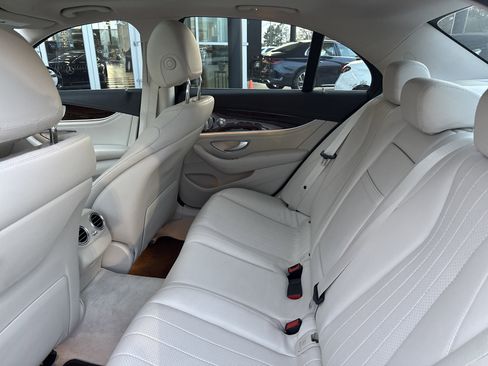 Used 2017 Mercedes-Benz E 300 image 16